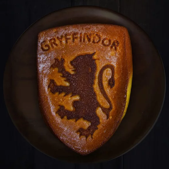 Griffendél Szilikon Sütőforma – Hivatalos Harry Potter Kollekció Griffendél Szilikon Sütőforma – Hivatalos Harry Potter Kollekció