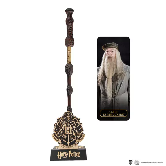 Harry Potter - Albus Dumbledore varázspálca toll bemutatóállvánnyal Harry Potter - Albus Dumbledore varázspálca toll bemutatóállvánnyal