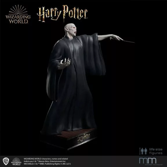 Harry Potter Lord Voldemort életnagyságú szobor – 211 cm, limitált kiadás Harry Potter Lord Voldemort életnagyságú szobor – 211 cm, limitált kiadás